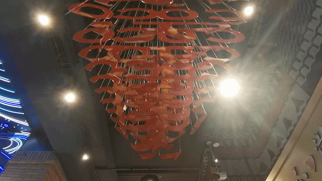 143632f6c7jjp0p5yqh52q.gif